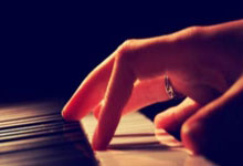 天涯论坛小月月事件：一场被围观的网络狂欢